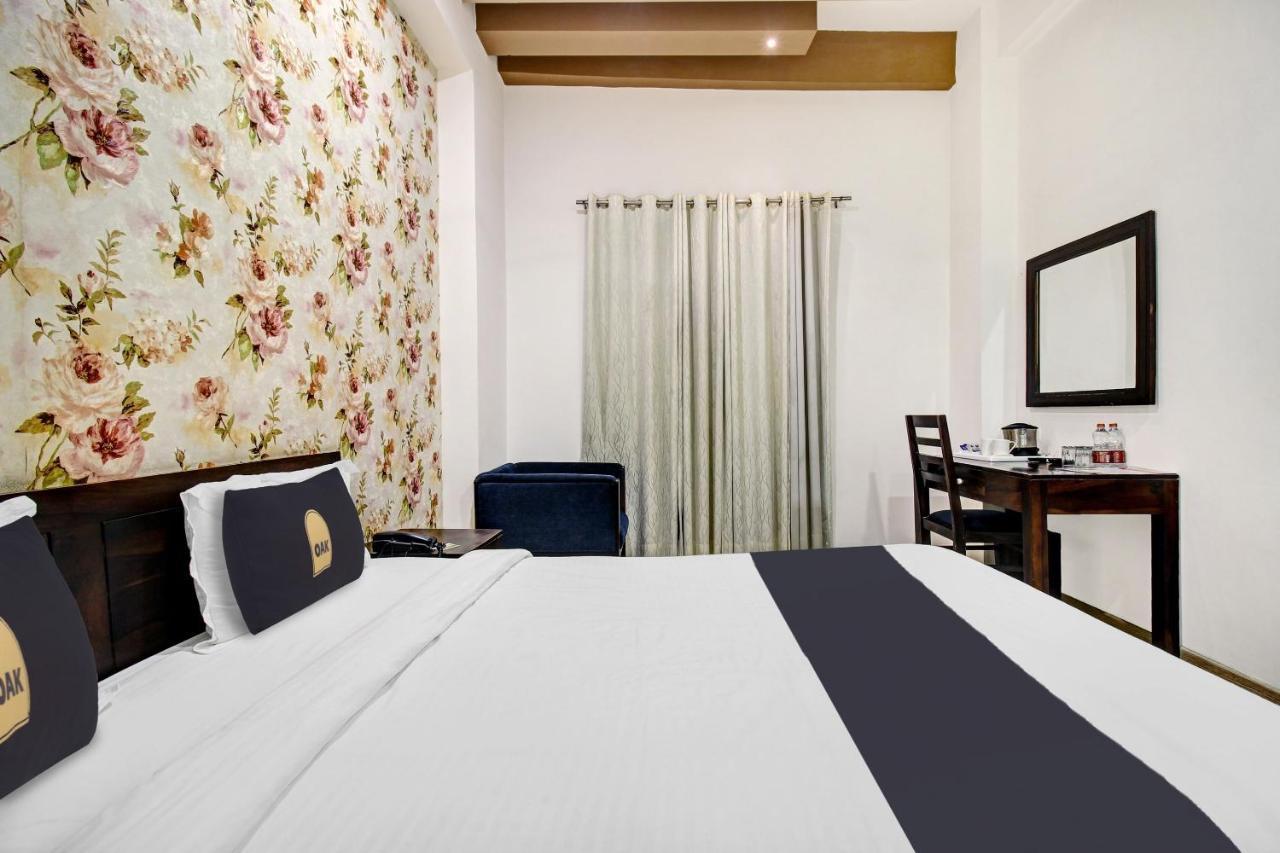 Townhouse Oak 46940 Hotel Vrindavan Sultanpur  Exterior photo
