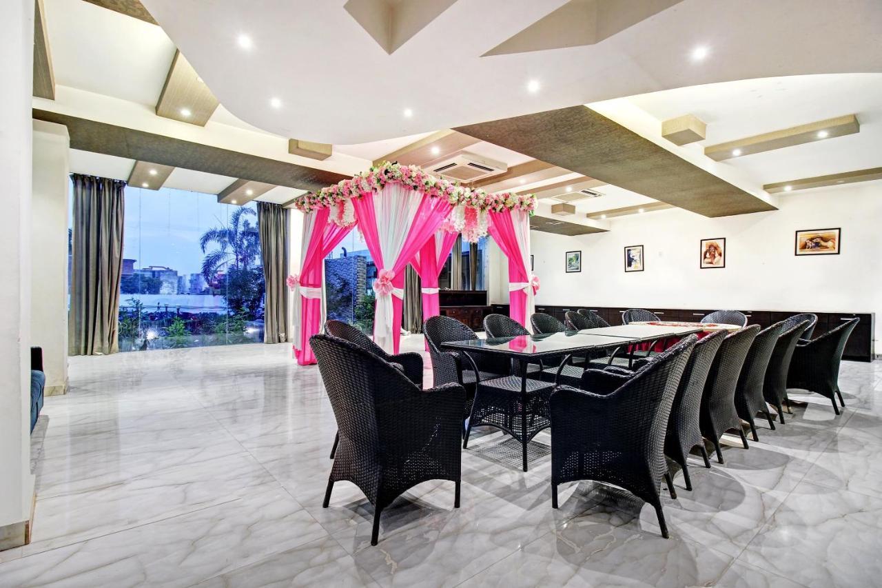 Townhouse Oak 46940 Hotel Vrindavan Sultanpur  Exterior photo